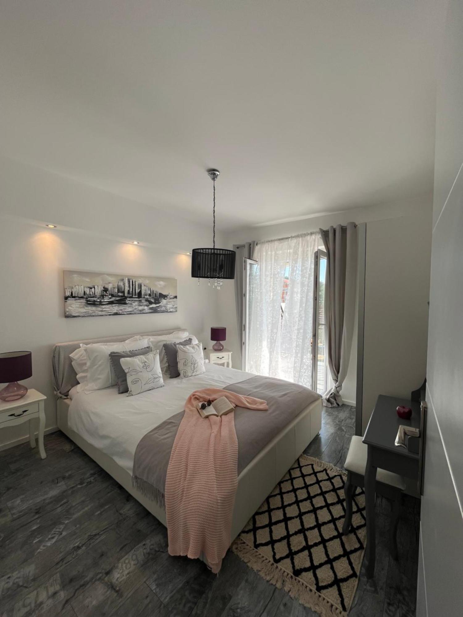 Divine Luxury Apartment Hvar Town