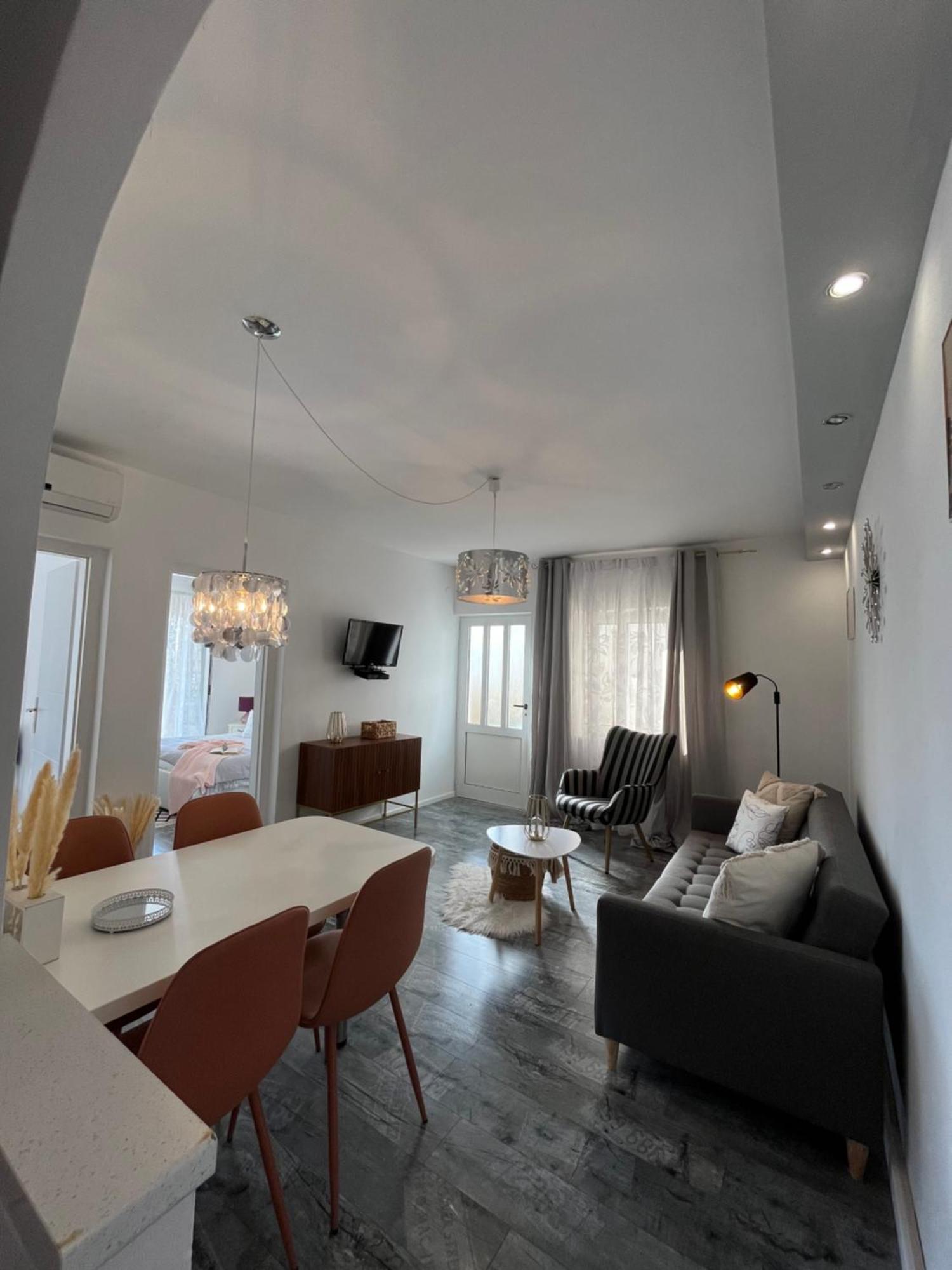 Divine Luxury Apartment